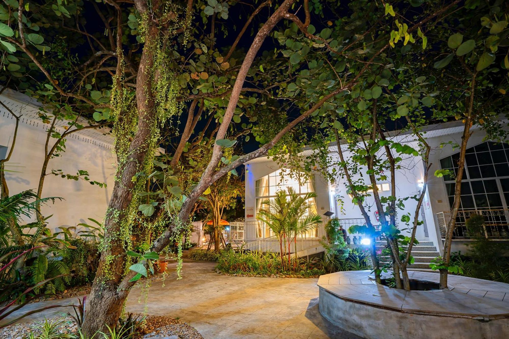 Utapao Sattahip Rayong Resort Ban Nong Sa Eksteriør billede